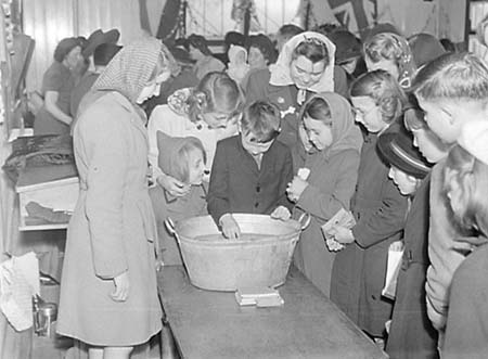 1947 Xmas Fayre 06