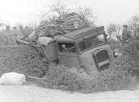 1948 Lorry Crash 01