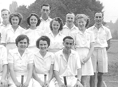 1949 Tennis Club 02