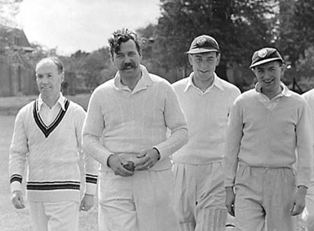 1953 Cricket Team 03