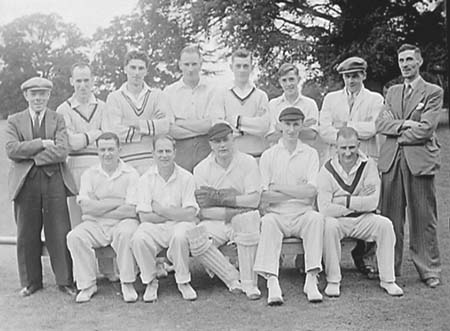 1946 Cricket Team 01