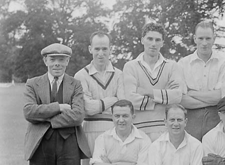 1946 Cricket Team 03