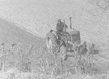 1953 Ploughing 03