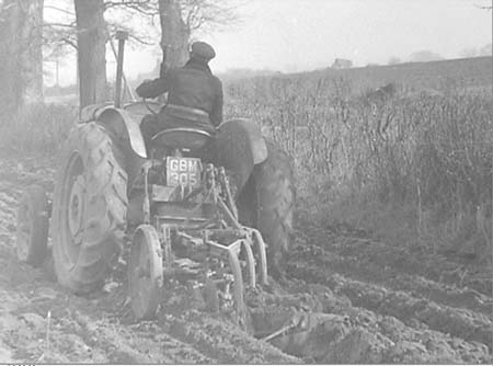 1953 Ploughing 05