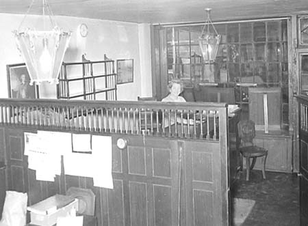 News Office 1966 04