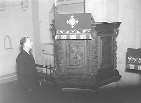 1940 Church Pulpit