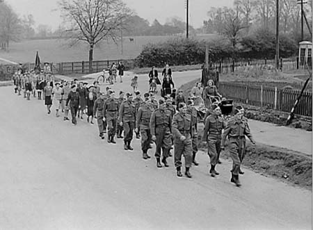 1944 Parade 06