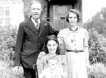 1944 Pegg Family 02