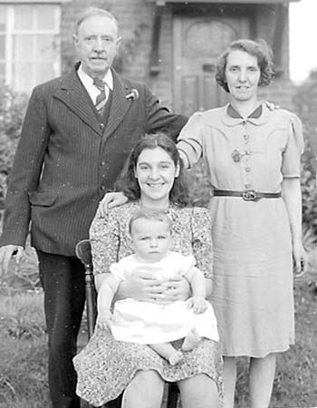 1944 Pegg Family 03