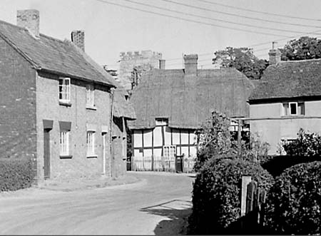 1946 Village View 02