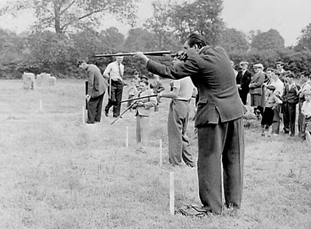 1947 Shooting 03