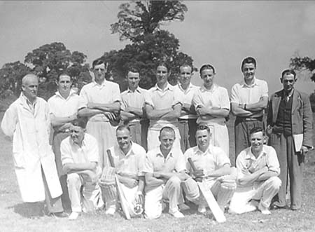 1949 MK Cricket 01