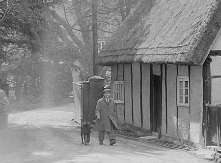 1951 Old Cottage 02