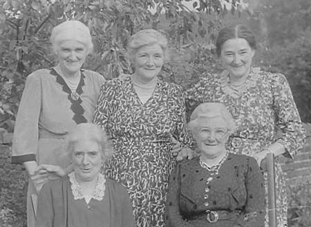 1950 Sisters Reunion 04