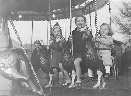 1948 Funfair 01