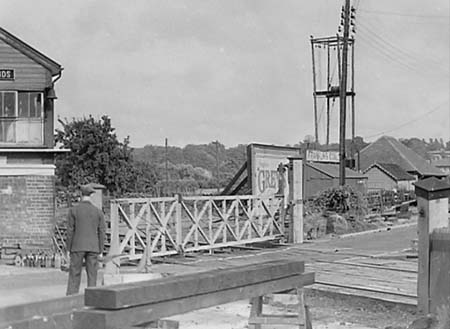 1950 Railway Crossing 03