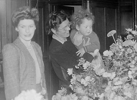 1945 Flower Show 02