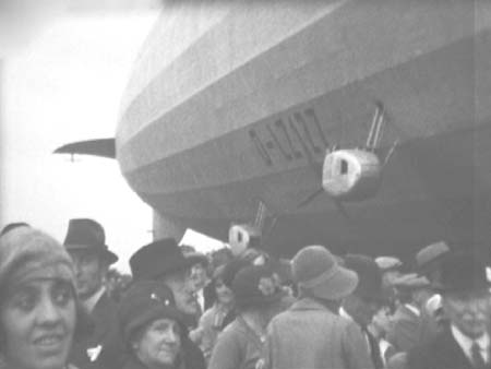 344.Zeppelin Visit