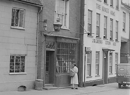 News Office 11 1952 