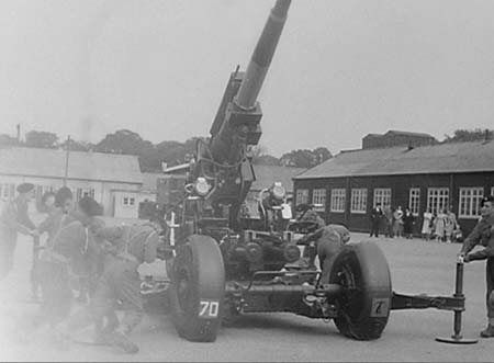 1950 Artillery Display 10