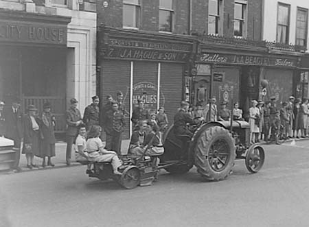 1943 Farming Sunday 18