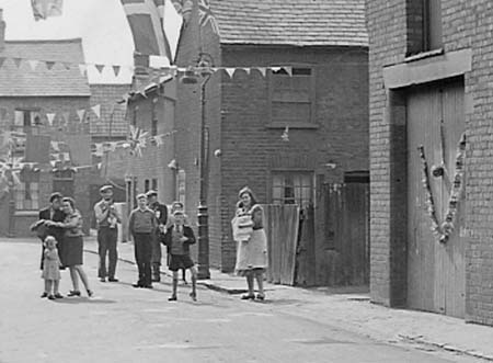 1945 Decorated Streets 21