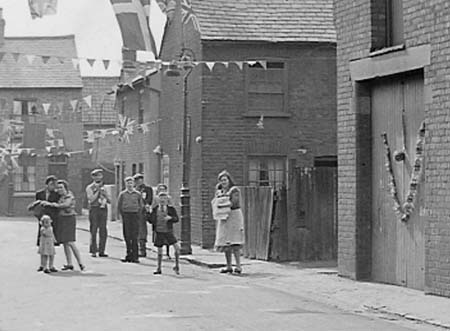 1945 Decorated Streets 21