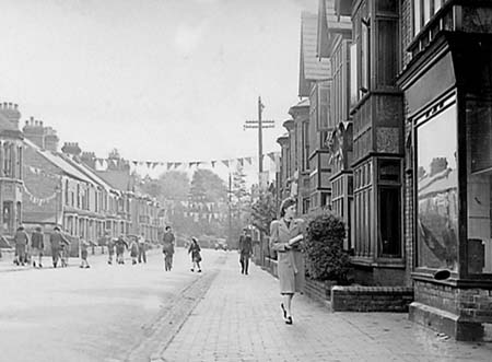 1945 Decorated Streets 25