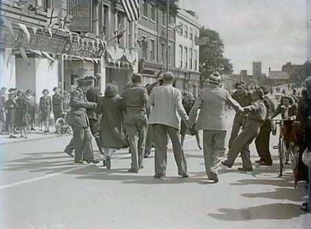 1945 Floats Parade 06