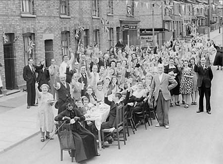 1945 Street Parties 05