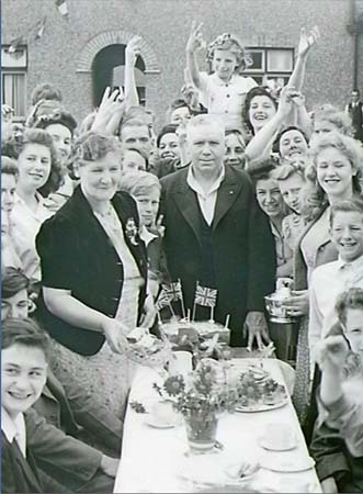 1945 Street Parties 19