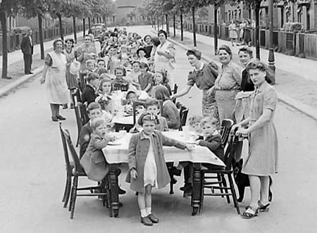 1945 Street Parties 20