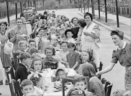 1945 Street Parties 22