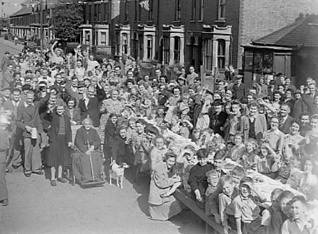 1945 Street Parties 37