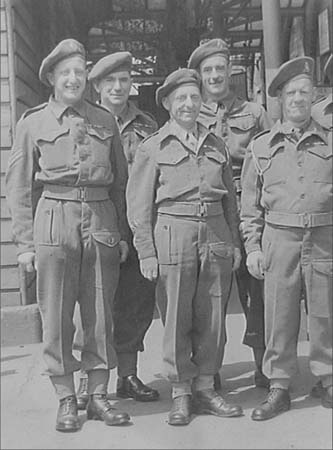 1946 Soldiers 03
