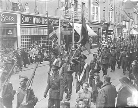 1941 Parade 02