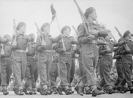 1946 Parade 07