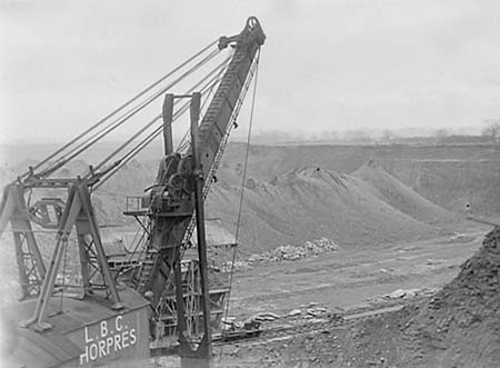 1944 Brickmaking 17