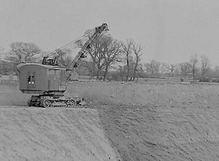 1944.Brickmaking 04