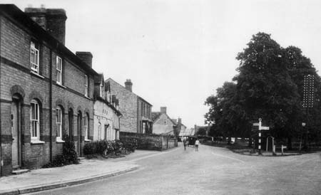 1930s High Street 01