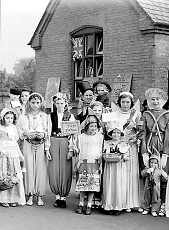 1945 Fancy Dress 11