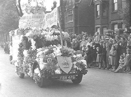 Floats Parade 37