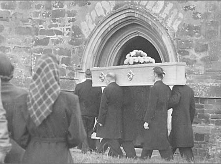 1946 VIP Funeral 05