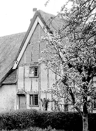 1947 Old House 04