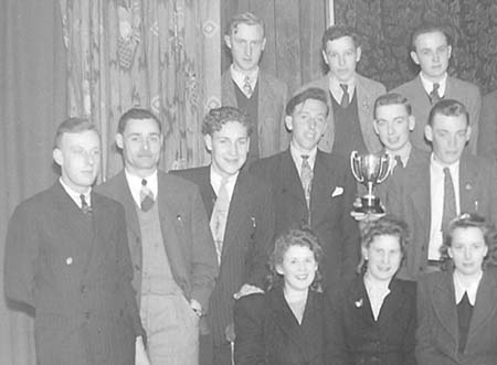 1948 Cricket Trophy 06