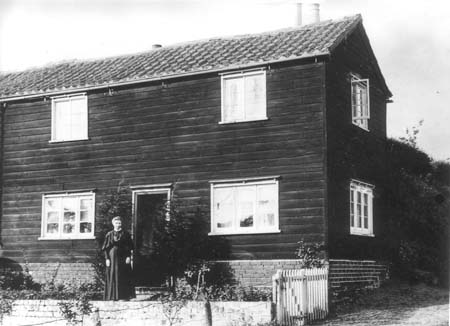  e1900s Wooden Houses