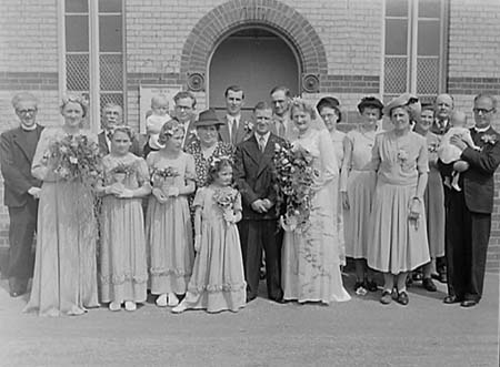 1949 Wedding 08