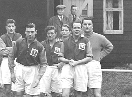1956 Football Teams 06