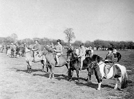 1942 Gymkhana 04