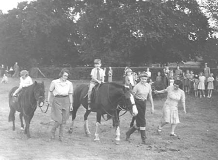 1942 Gymkhana 14